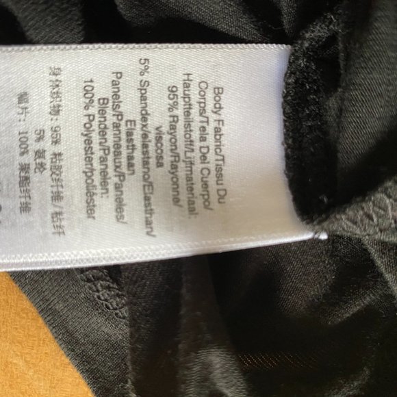 DKNY Black T-shirt - Picture 9 of 9